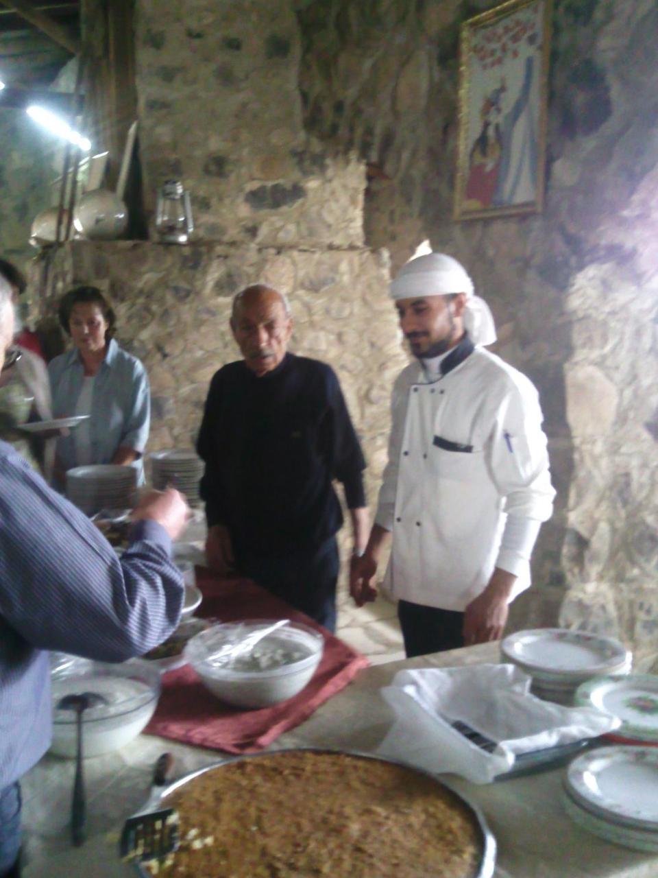 Trajan Guest House Al-Mughayer 외부 사진
